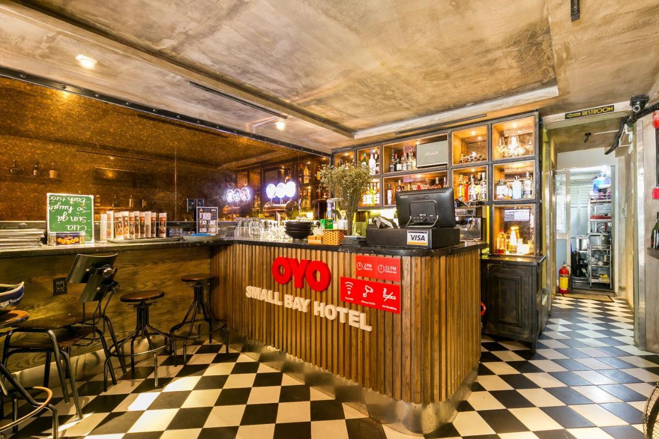 Oyo 438 Small Bay Hotel Хошимін Екстер'єр фото
